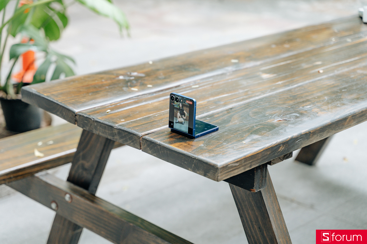 Từ ngày dùng Galaxy Z Flip7 đi du lịch nhẹ tênh 3