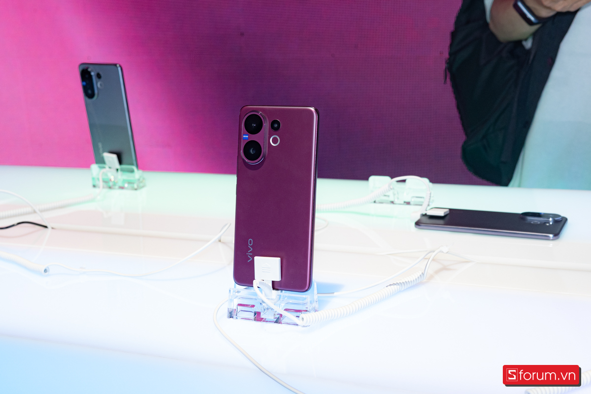 vivo V60 5G ra mắt tại Việt Nam