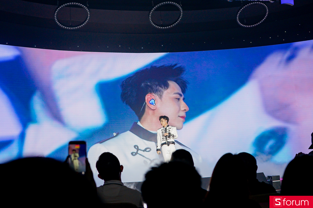 vivo V70 Series ra mắt Việt Nam