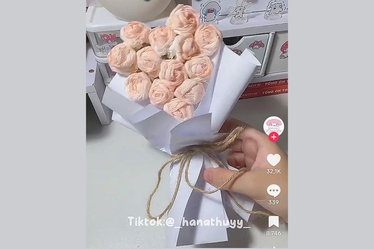 Cách làm hoa hình trái tim 20/10 sáng tạo, tặng là ghi điểm