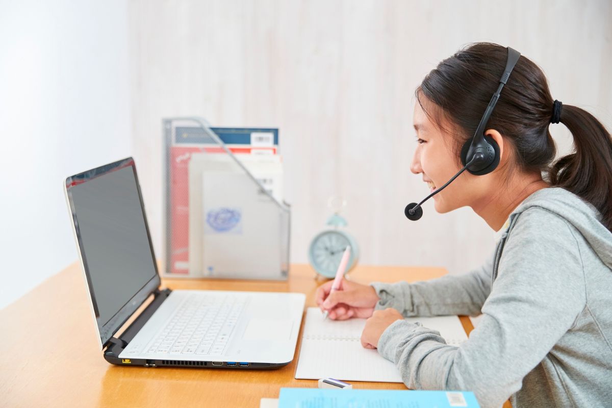 Một vài lưu ý để học sách giáo khoa online hiệu quả hơn