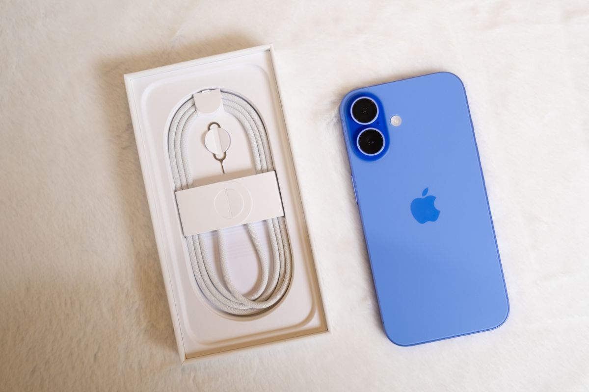 iPhone 16 xanh dương có gì đáng để lựa chọn? dung lượng pin