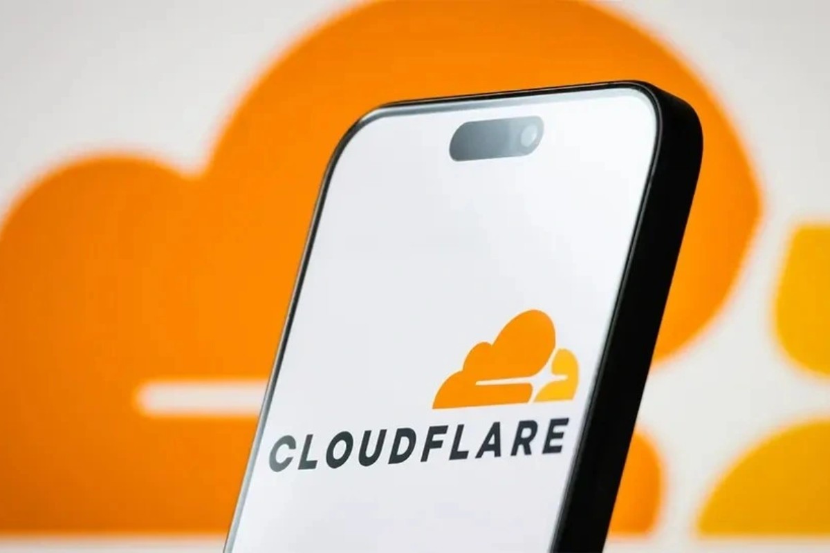 Kiên nhẫn chờ đợi Cloudflare đưa ra thông báo