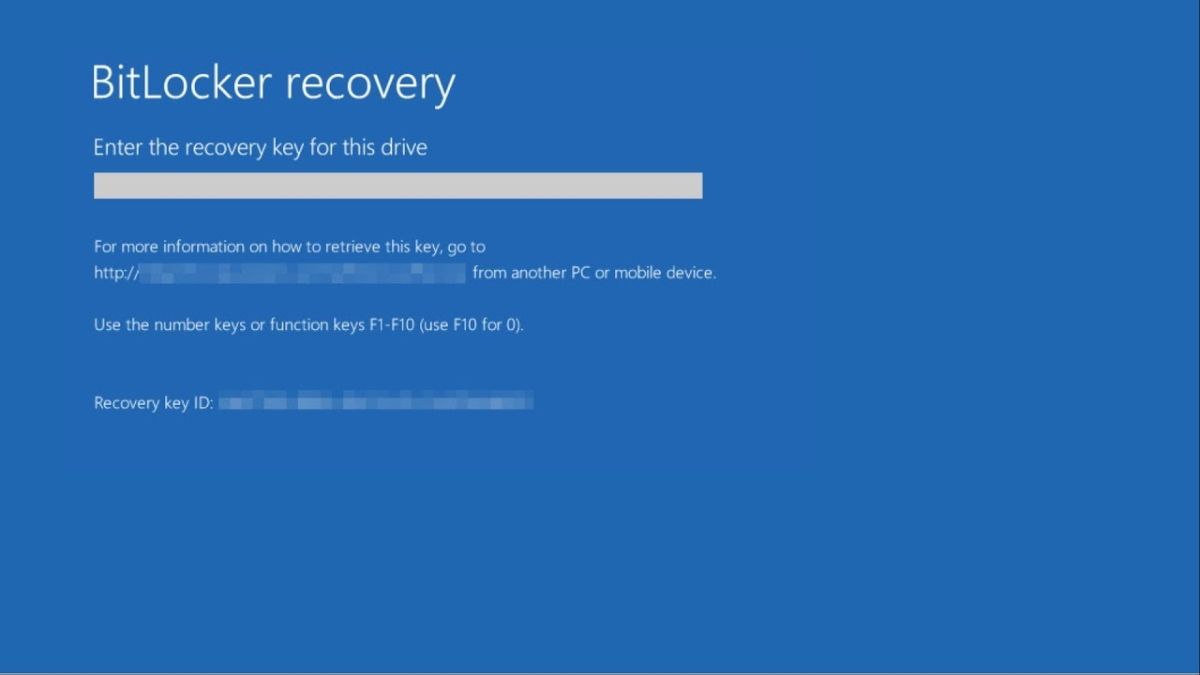 Tại sao cần mở khóa BitLocker Win 11?
