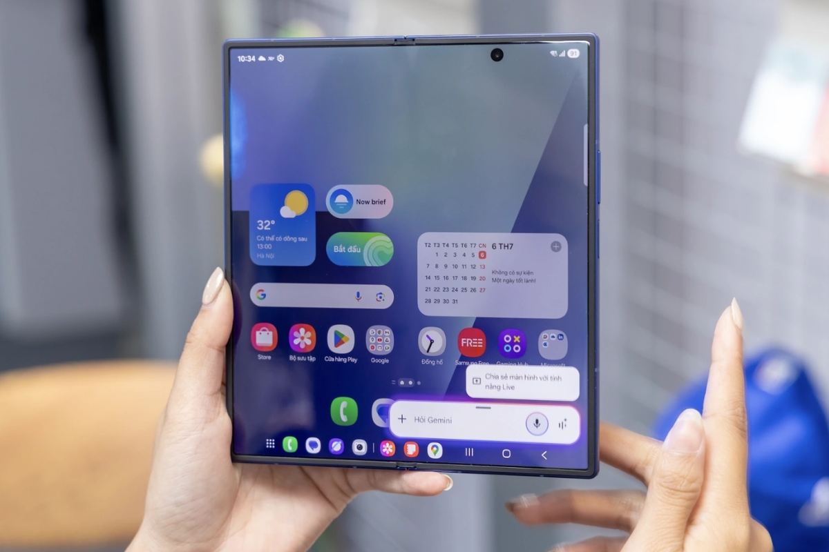 Hướng dẫn chia sẻ màn hình trên Gemini Live trên Galaxy Z Fold 7 hình 1
