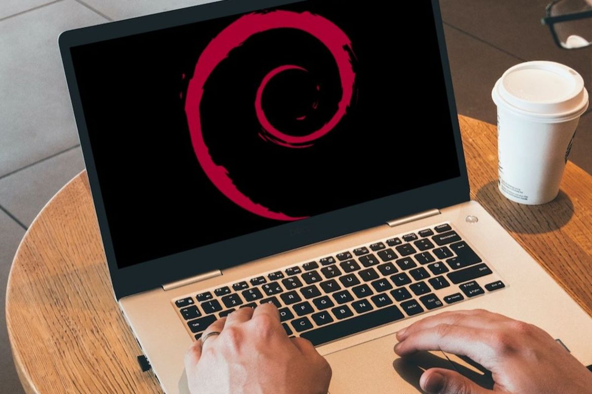 Ưu điểm của hệ điều hành Debian