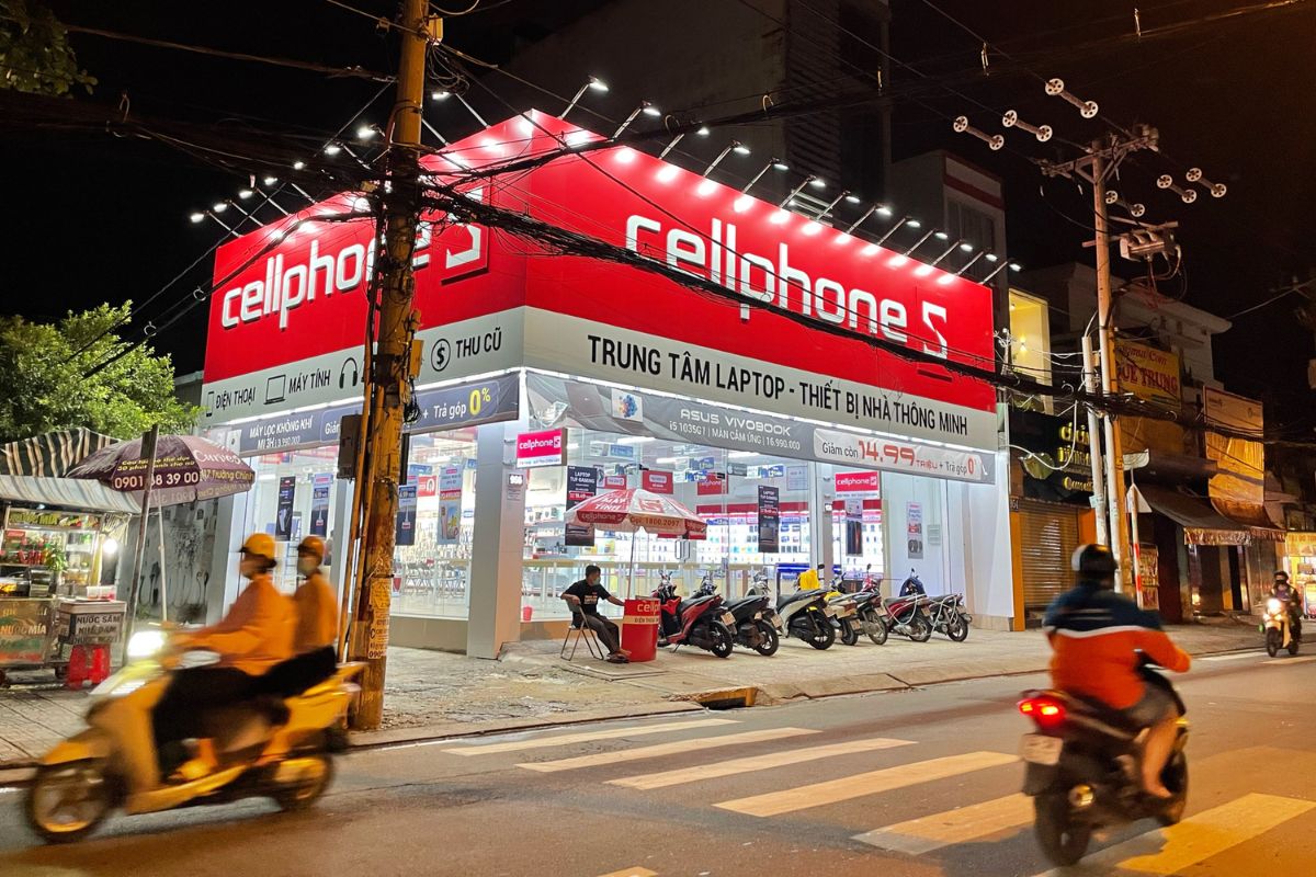 CellphoneS là địa chỉ uy tín để mua điện thoại tầm trung giá tốt