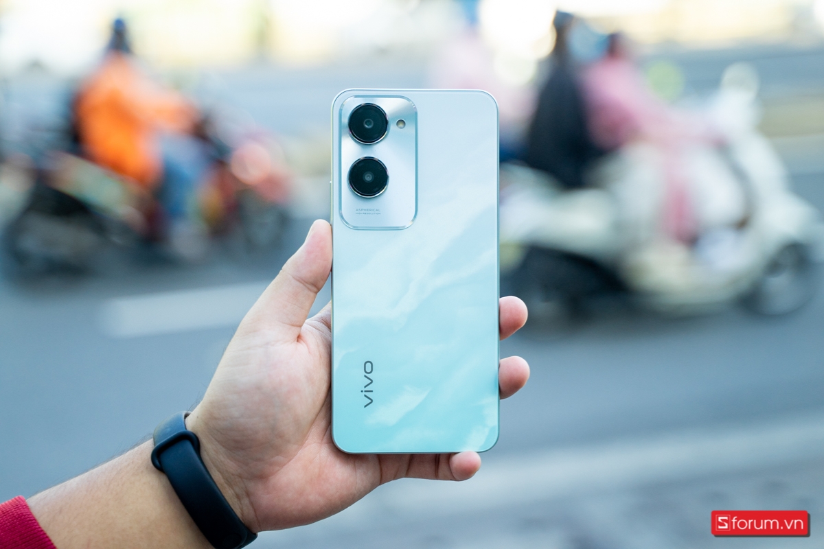 Nên chọn loại điện thoại Vivo pin trâu nào ưu việt nhất?