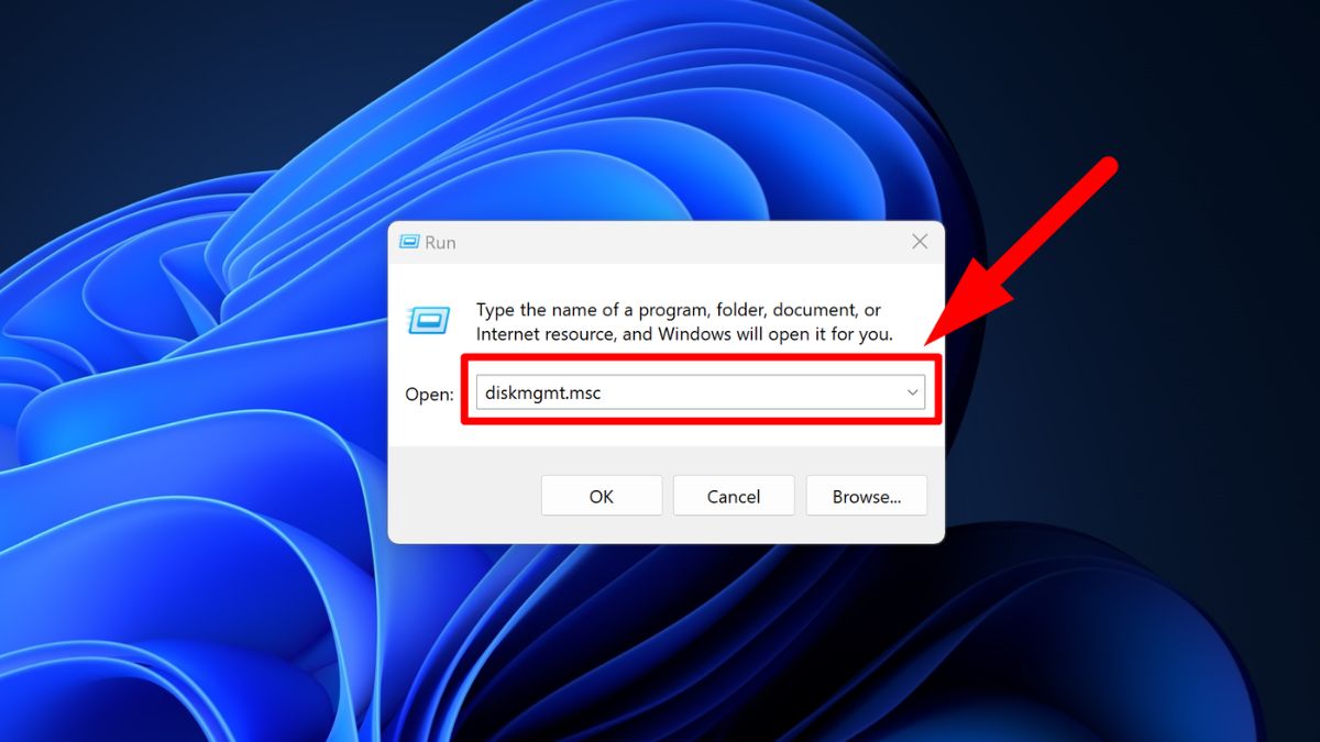 Hiện ổ cứng bị ẩn Win 11 bằng cách Dùng công cụ Run - bước 1