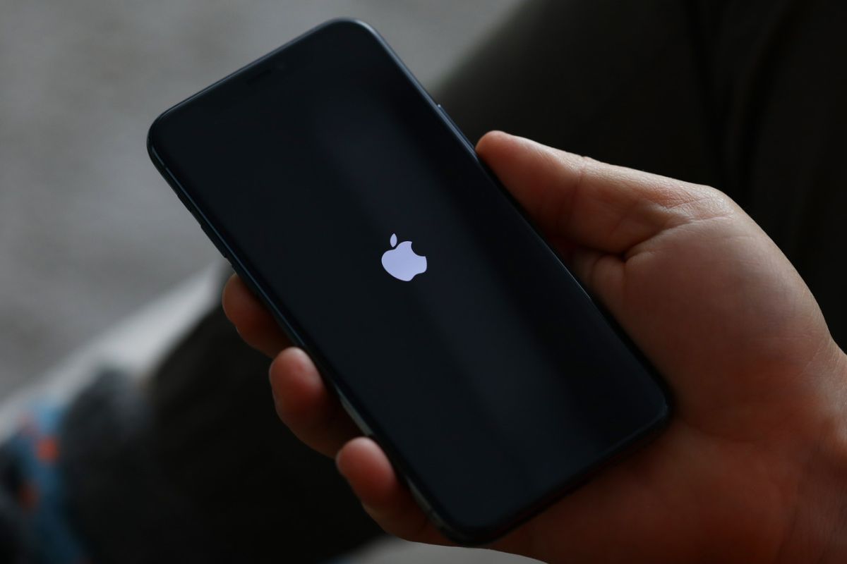 Cảm ứng bị liệt là dấu hiệu cho thấy iPhone bị treo táo