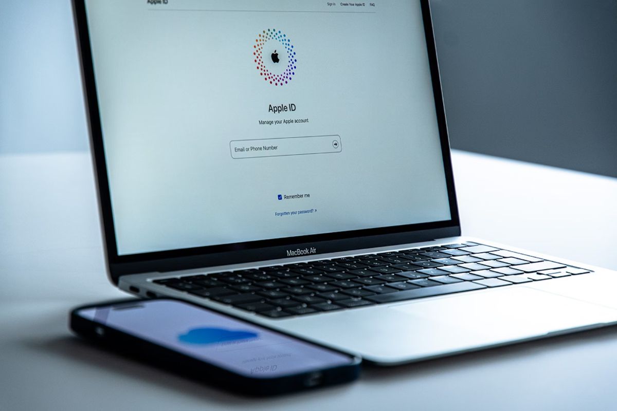 Lỗi Your account is locked MacBook và nguyên nhân do đồng bộ sai