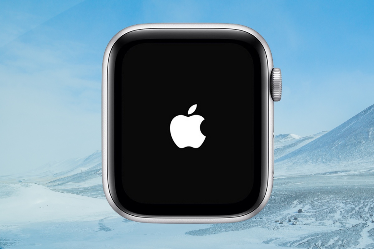 Nhấn và giữ lại nút nguồn cho đến khi logo Apple