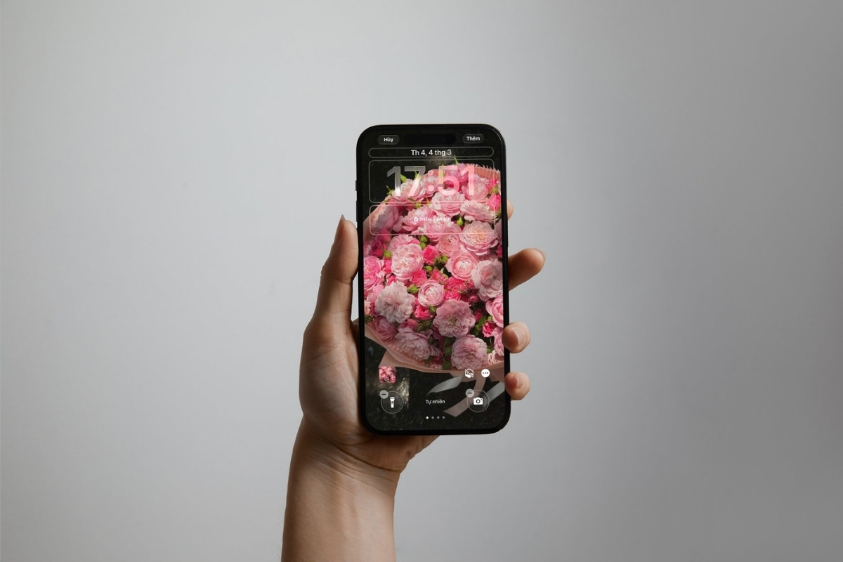 Cách đặt màn hình khóa 8/3 trên iPhone và Android đơn giản