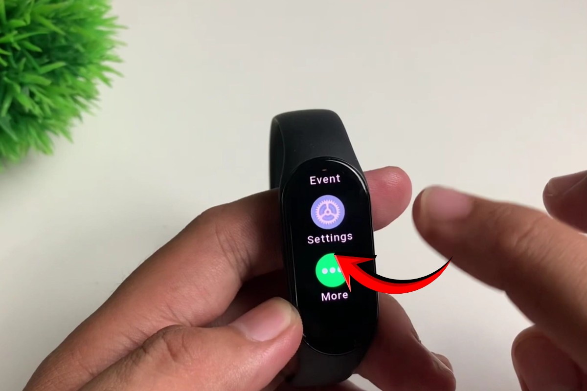 Cách khởi động lại đồng hồ Xiaomi 1