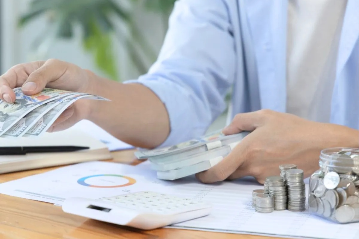 Người đang thử việc có thể được thưởng Tết không?