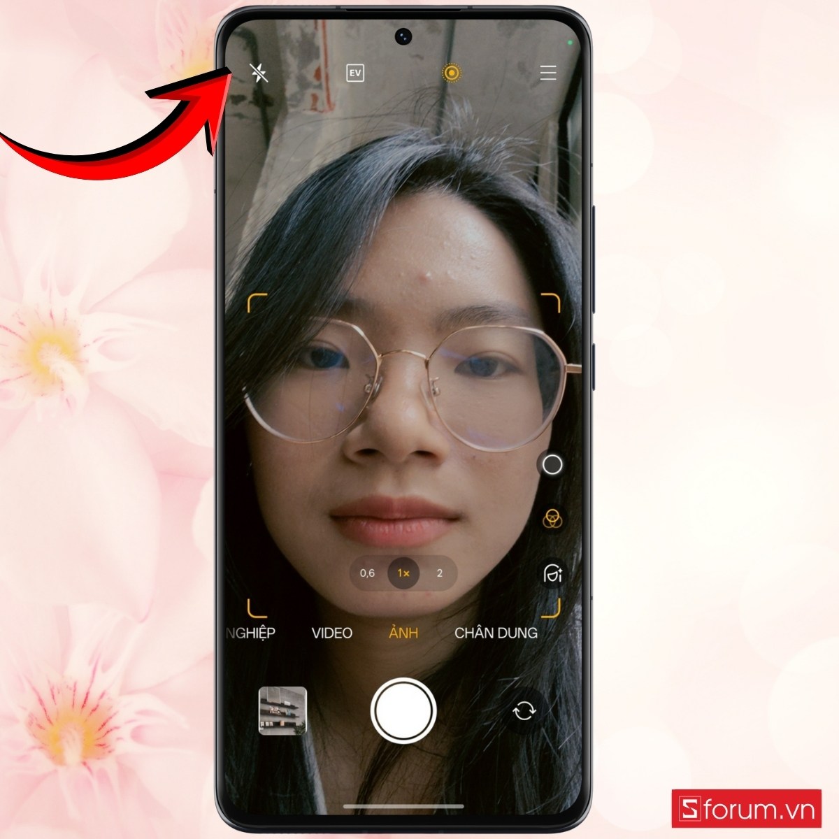 Cách sử dụng đèn Selfie đa sắc để có ảnh đẹp nhất mở camera