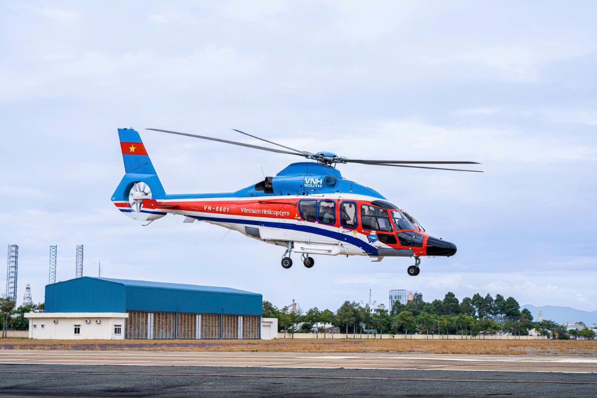 Tour trực thăng ngắm TP Hồ Chí Minh là gì?