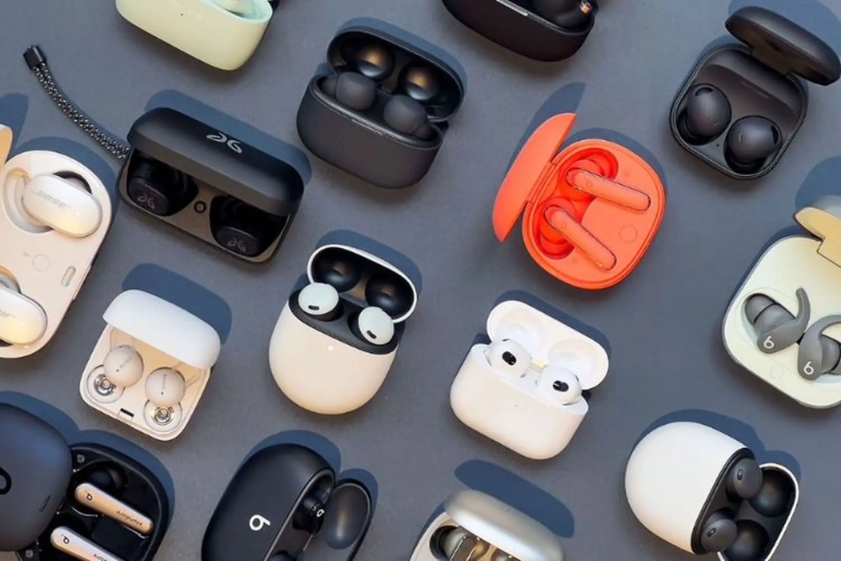 Nên mua đồ điện tử trước hay sau Tết phụ kiện Tai nghe Bluetooth