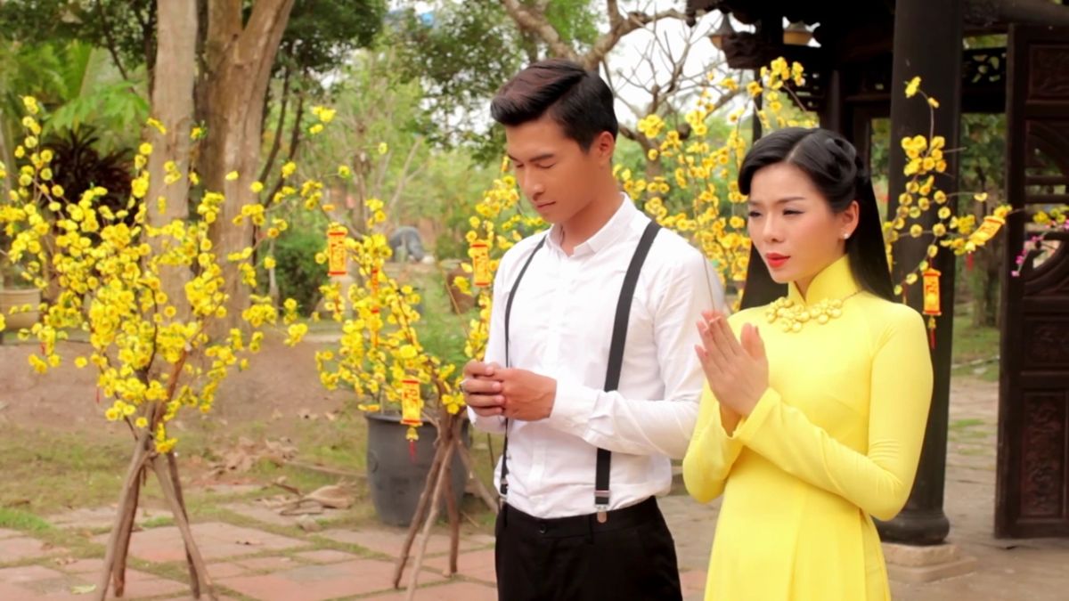 Câu Chuyện Đầu Năm