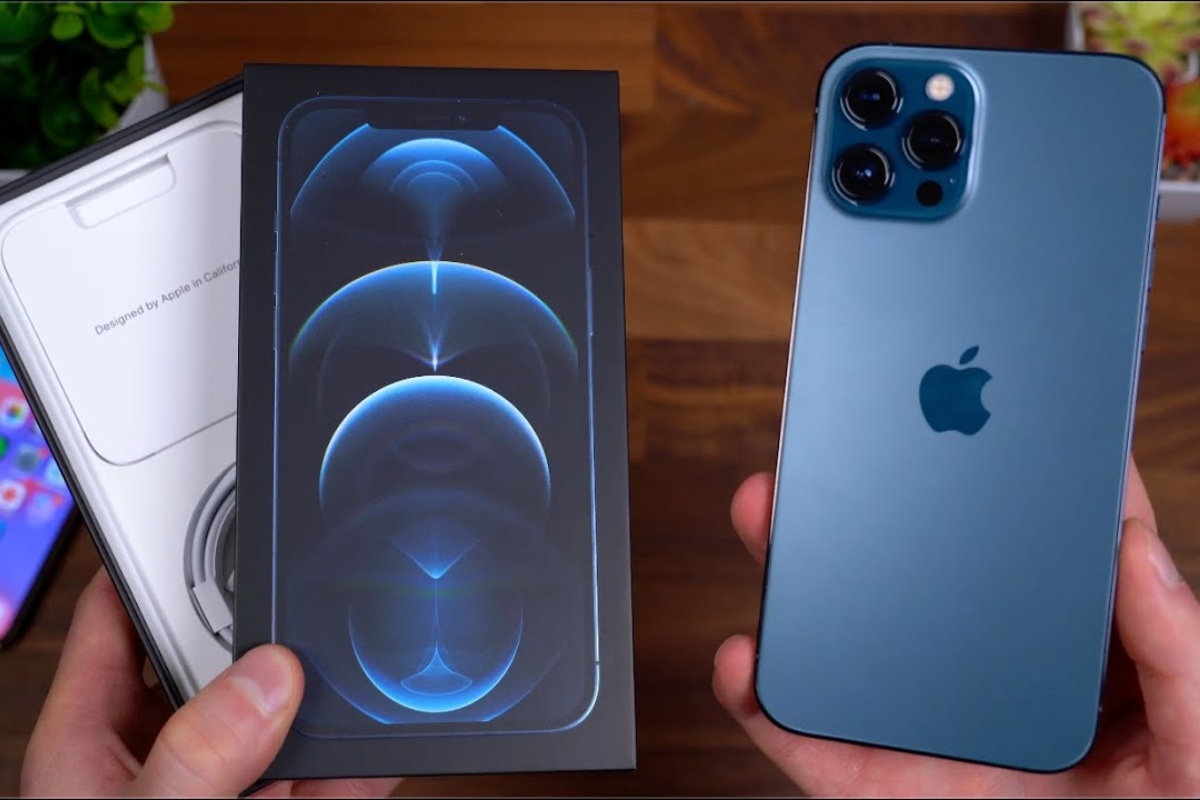 Kiểm tra ngoại quan iPhone 12 Pro Max