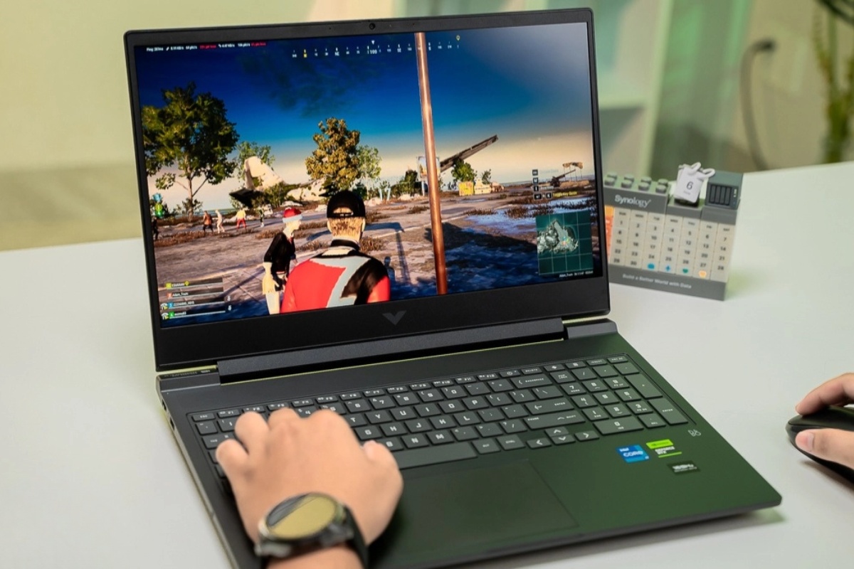 Laptop HP Victus 16-R0376TX AY8Z2PA thuộc phân khúc tầm trung cho Overwatch 2