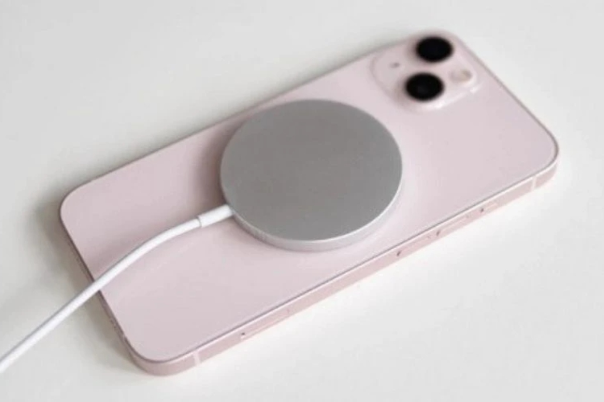 iPhone 13 hỗ trợ sạc có công suất tối đa lên đến 20W