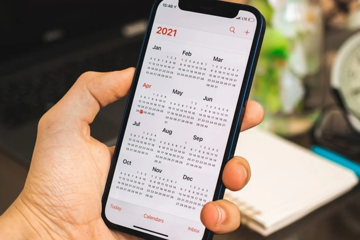Cách xóa sự kiện trên lịch iPhone chi tiết từng bước dễ hiểu