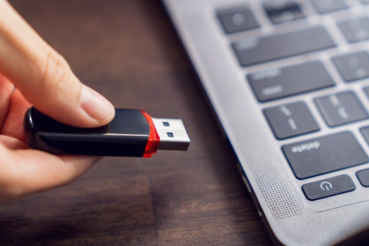 Những thói quen gây hại cho ổ USB khiến thiết bị xuống cấp