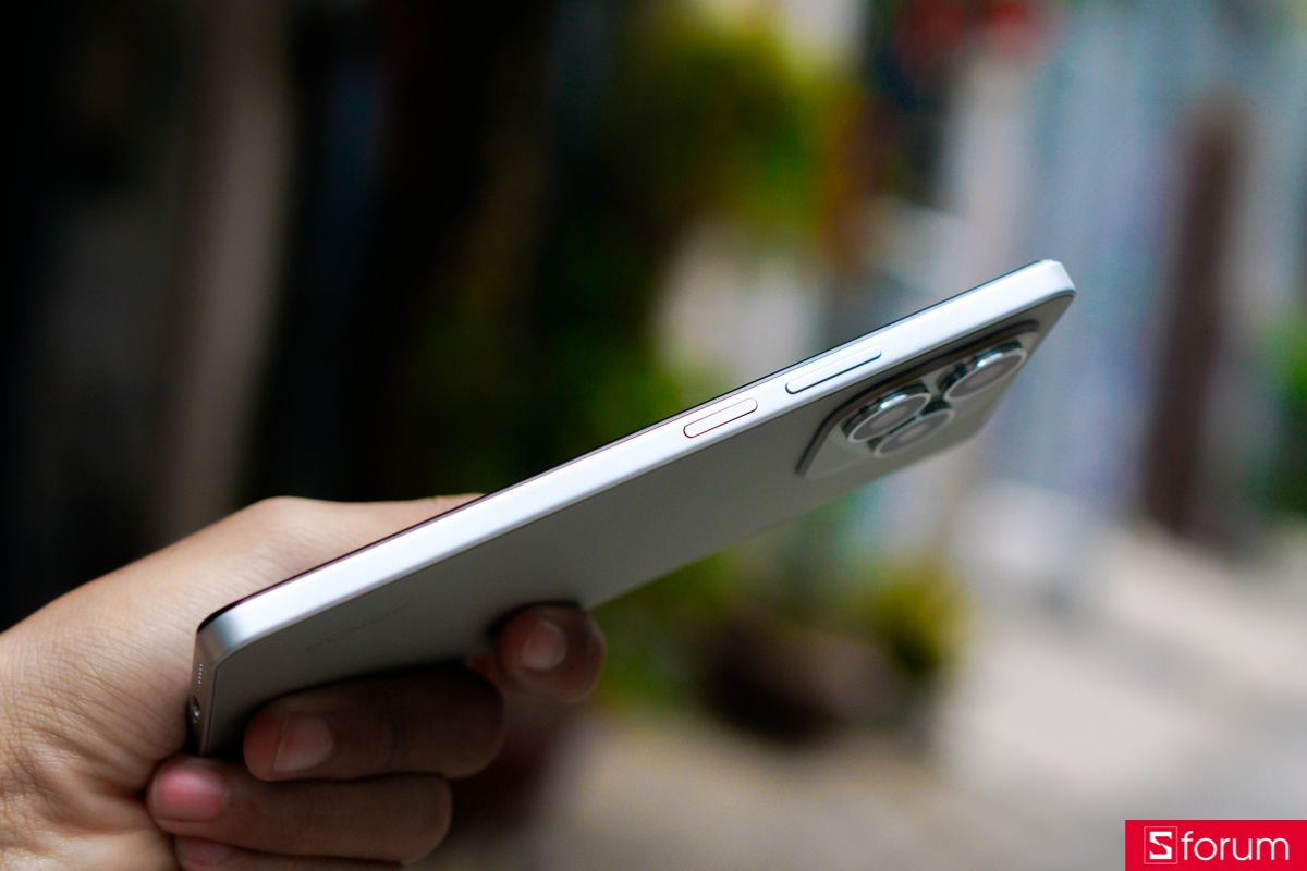 Trải nghiệm AI hỗ trợ đúng lúc, không gây phiền