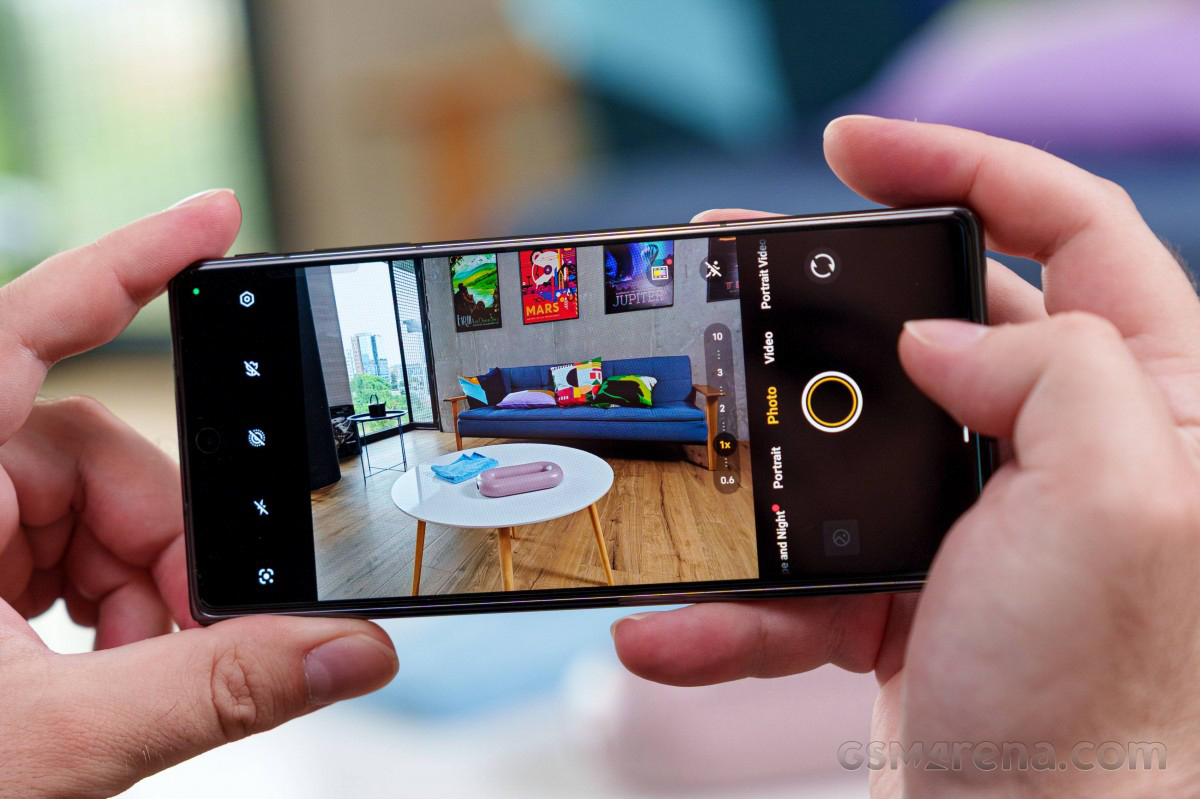vivo X Fold5 là minh chứng rõ ràng cho việc điện thoại gập không còn là một cuộc chơi của riêng Samsung