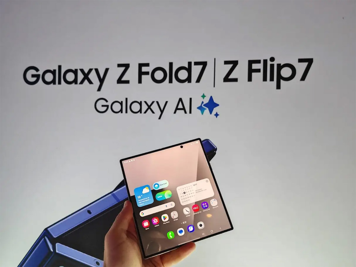 Tái định vị chiến lược sản phẩm: Mỗi dòng Galaxy, một lối cập nhật riêng