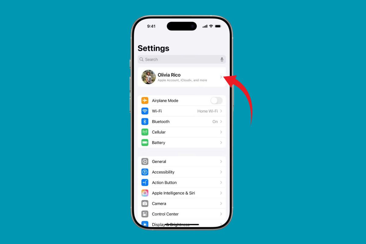 Vào Apple ID trong Cài đặt