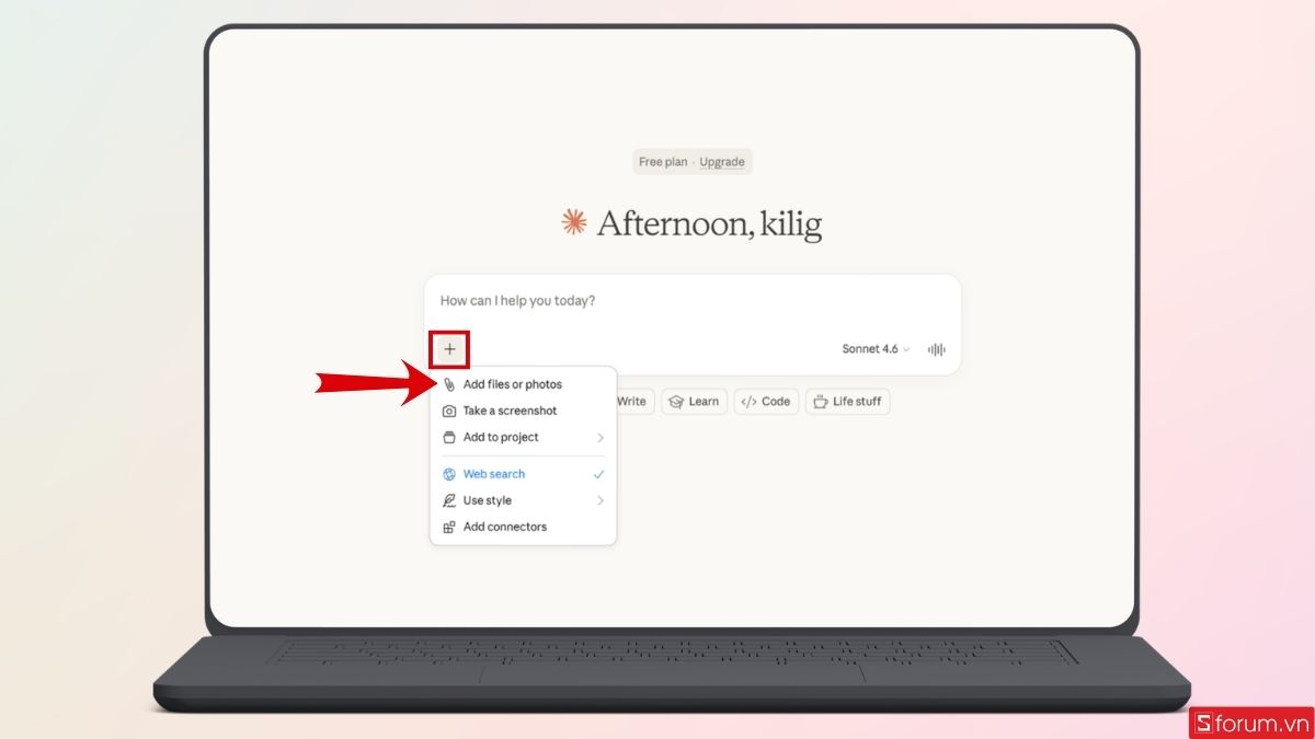 Tải file PowerPoint lên Claude AI như hình trên