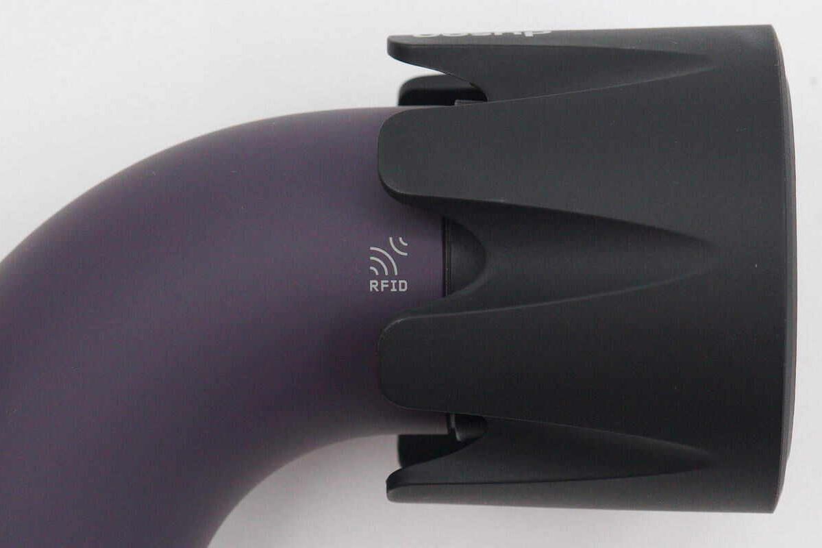 Lắp lại nắp bảo vệ như ban đầu