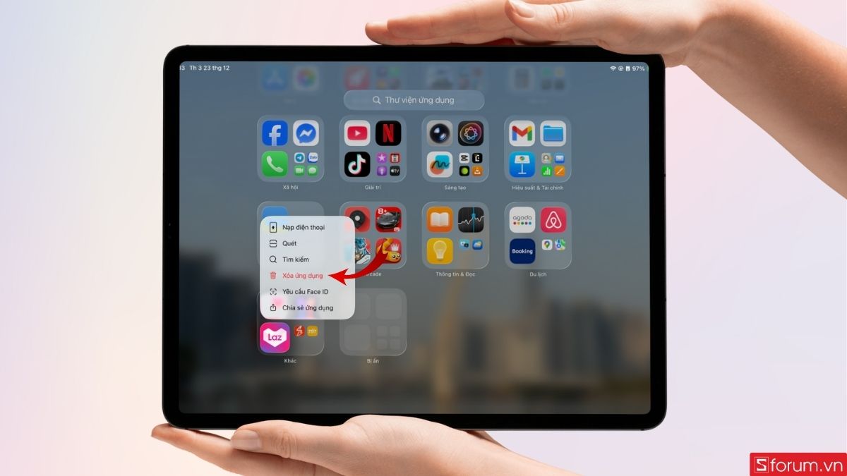 Nhấn giữ ứng dụng muốn xóa và chọn Xóa ứng dụng