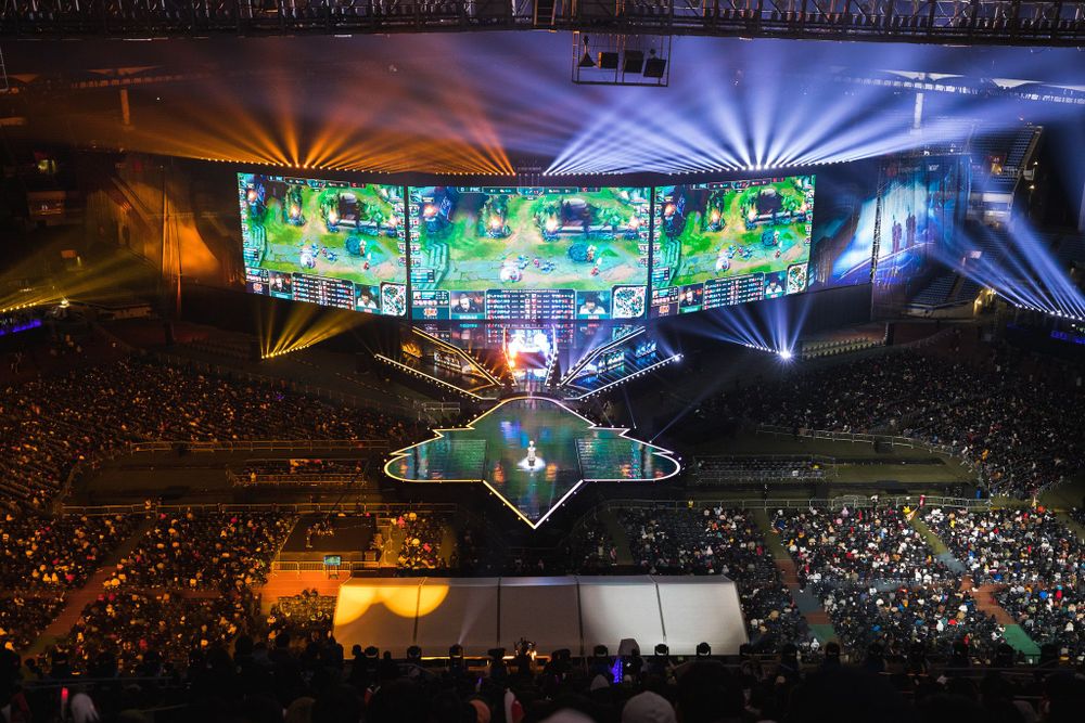 First Selection xuất hiện: Riot Games đang “đập vỡ” lợi thế Blue Side và viết lại cuộc chơi draft của LoL Esports 2026