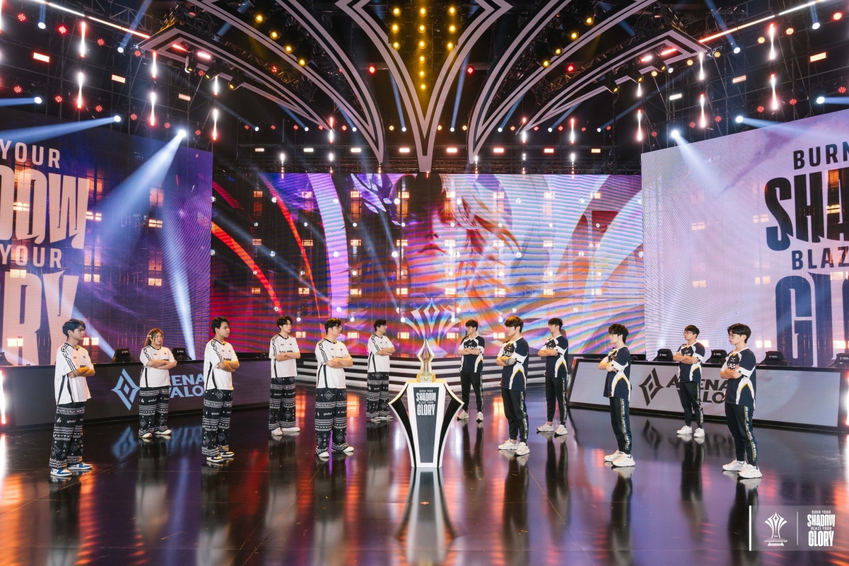 Chung kết tỏng AIC 2025 giữa Flash Wolves và Full Sense