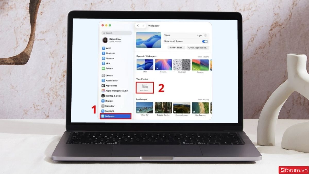 Nhấn chọn Wallpaper để tải hình nền lên