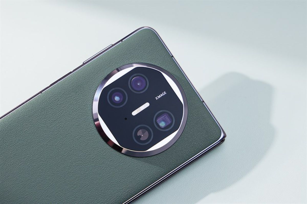 Huawei Mate X7 có tone xanh cực lạ mắt