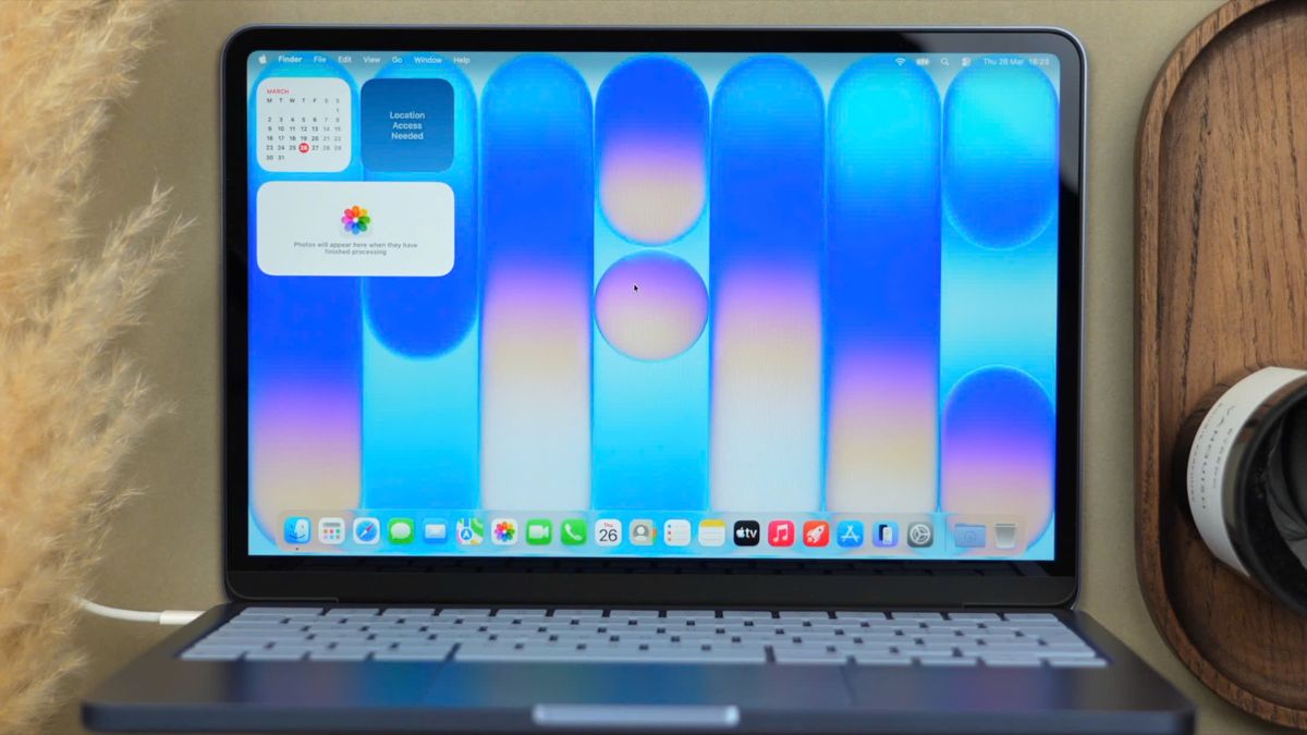 Giao diện chính của MacBook Neo sau thiết lập