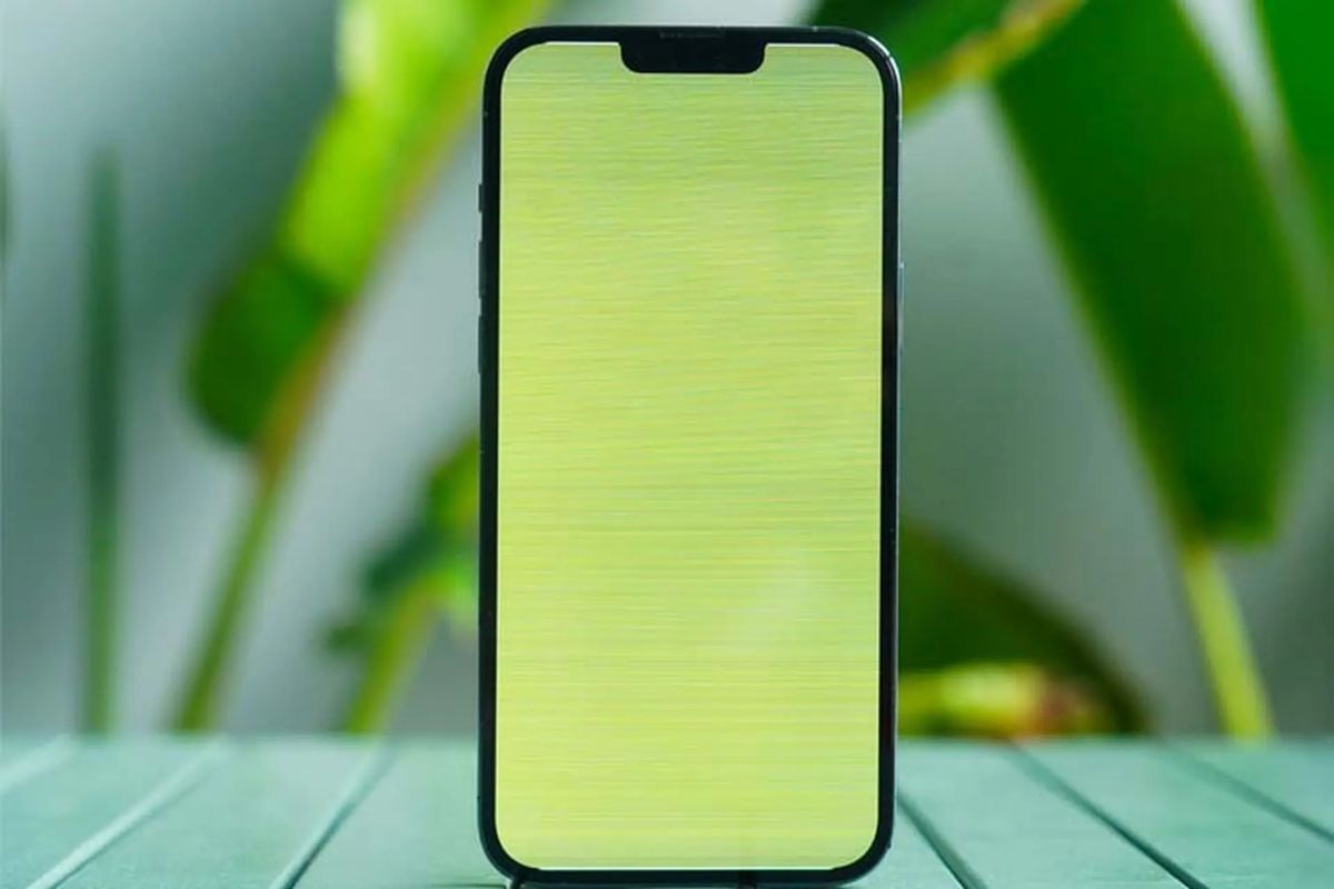 iPhone 13 thường gặp lỗi màn hình xanh