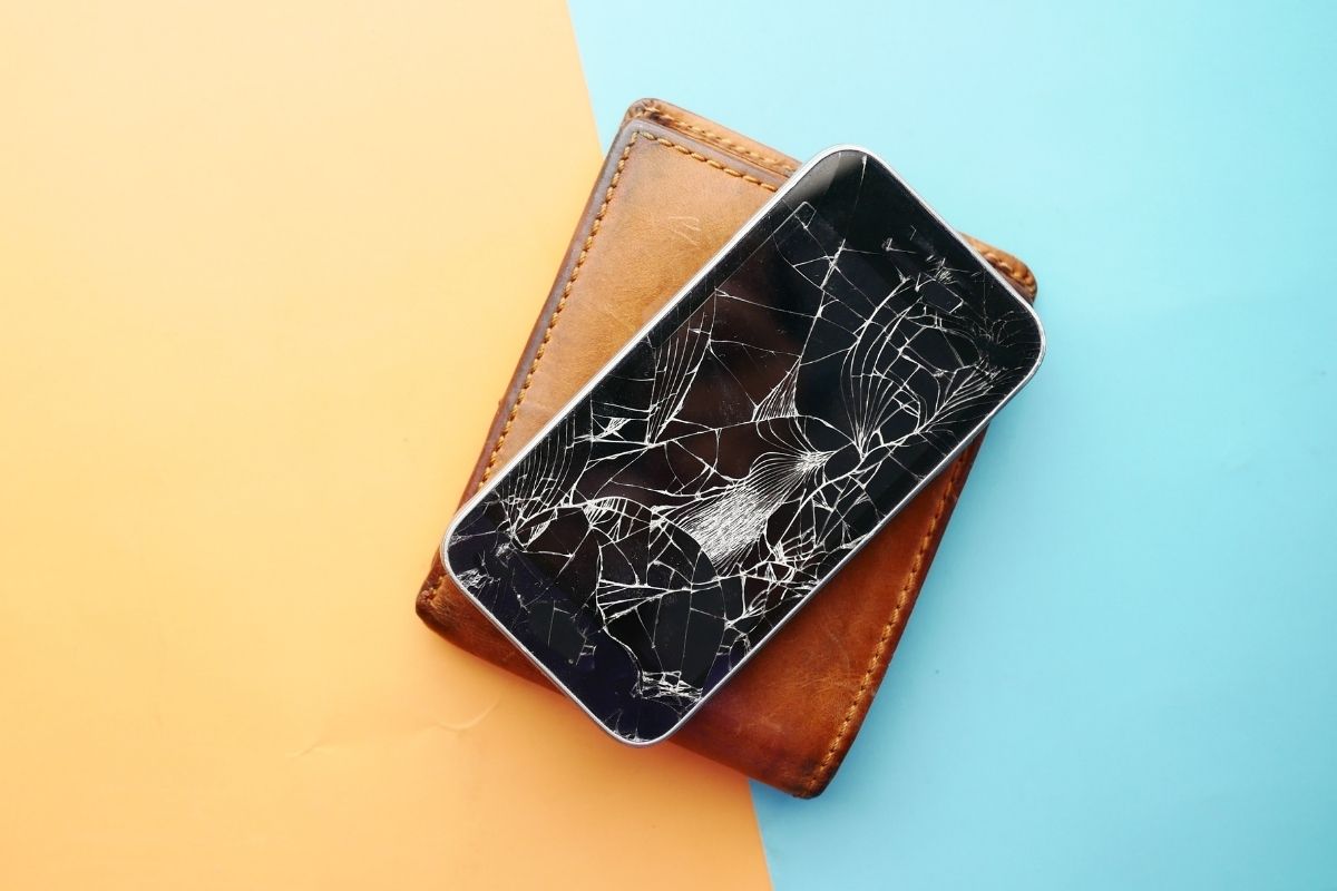 Màn hình Samsung quá xuống cấp gây lỗi hiển thị màu