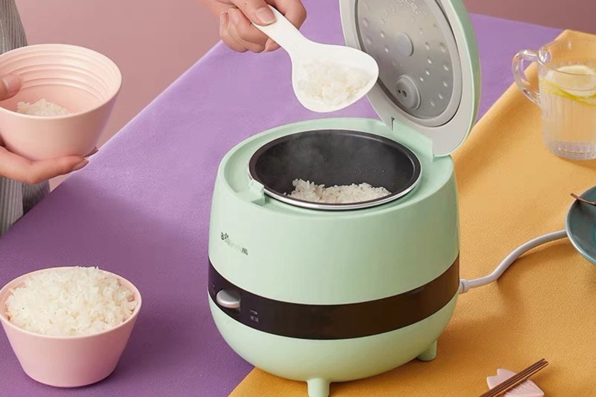 Tham khảo ngay mẫu nồi cơm điện Bear DFB-B12K2 1.2L