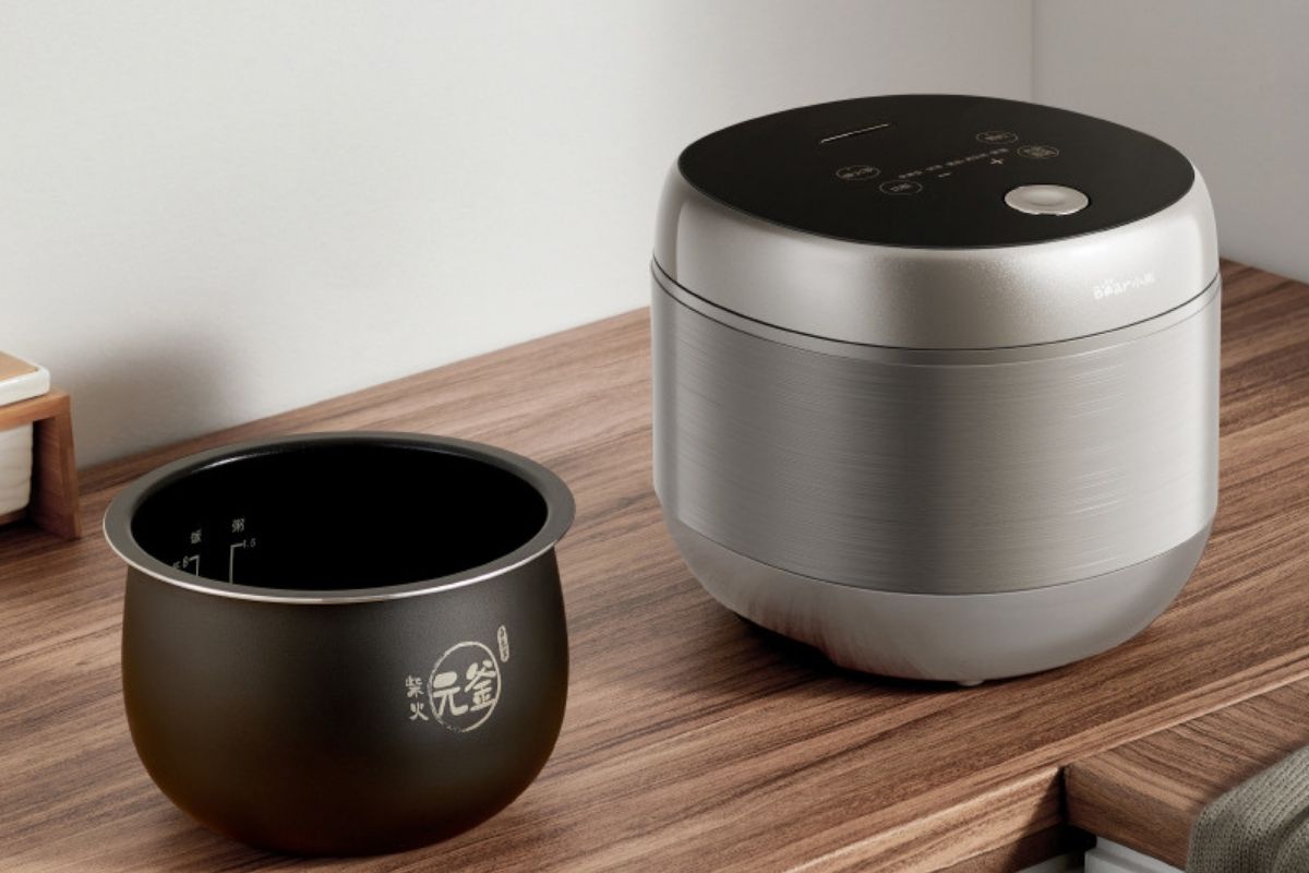 Bear DFB-P40Y5 4L là mẫu nồi cơm điện đa năng