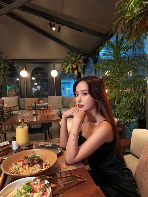 Camera OPPO Find X9 Pro chụp chân dung đa tiêu cực -1