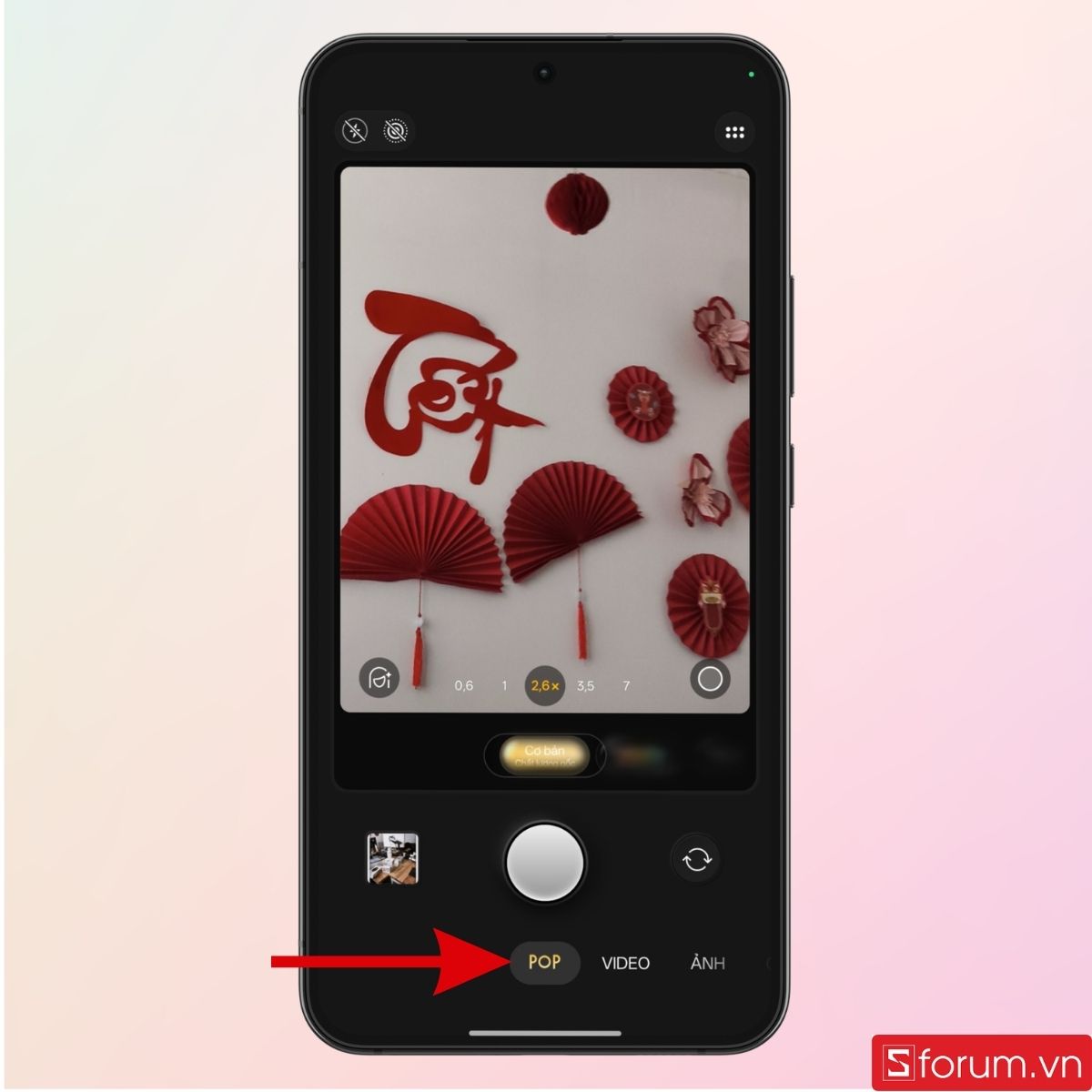 Lướt sang trái để chọn chế độ Pop Cam