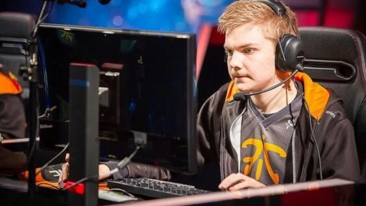 Cyanide khi còn thi đấu cho đội Fnatic (Anh)