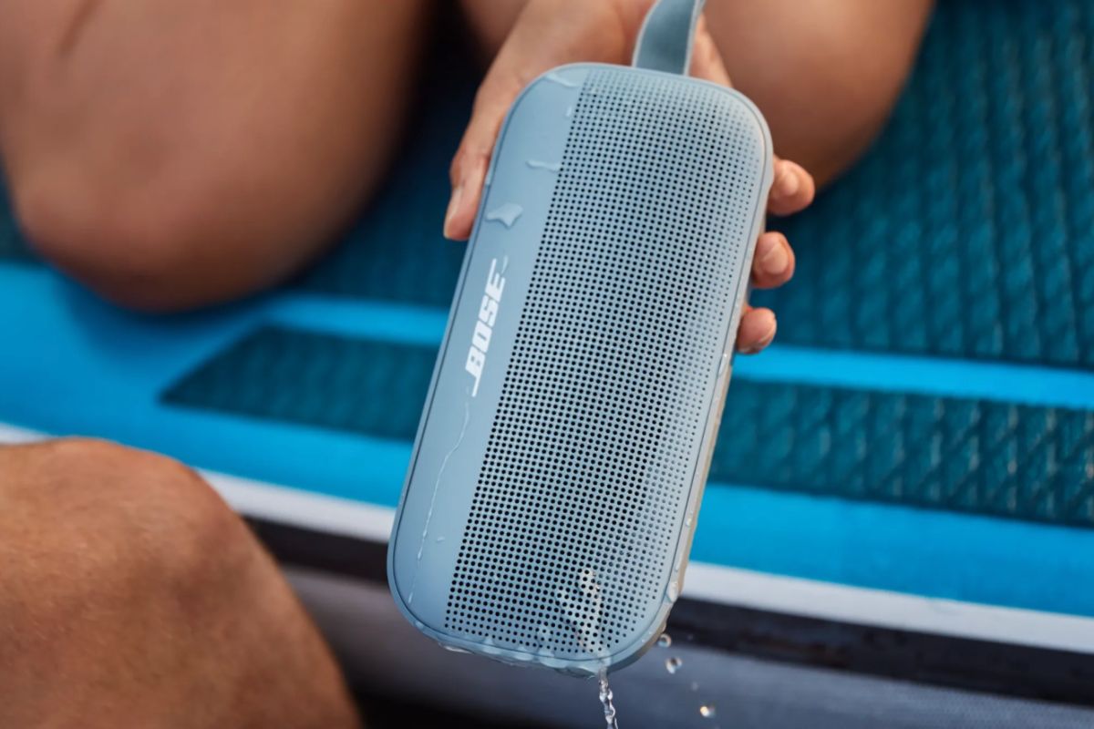 Thiết kế loa Bose SoundLink Flex