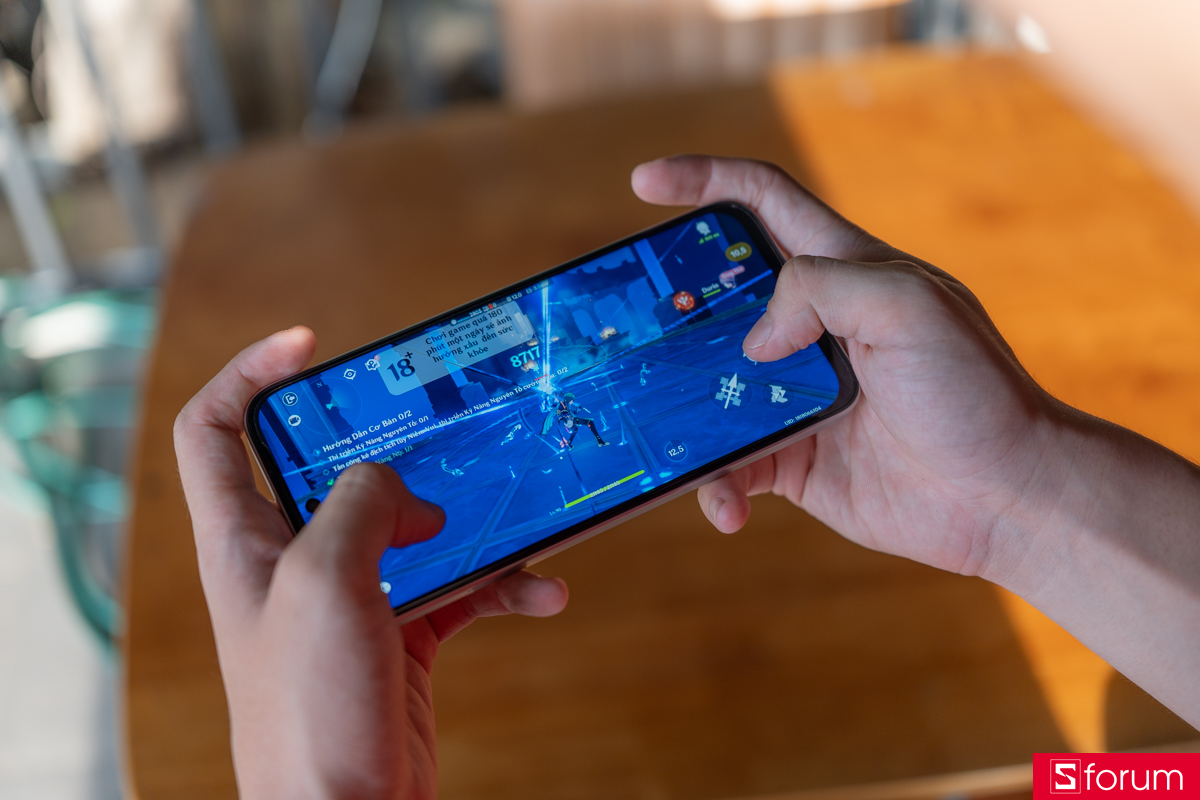 Sức mạnh đồ họa từ GPU của OPPO A6T Pro cho phép bạn sử dụng các tác vụ cơ bản