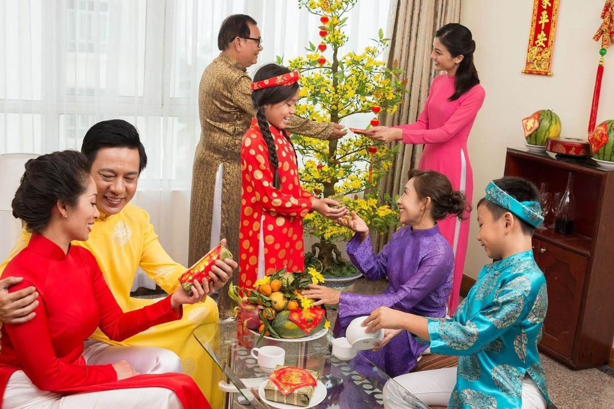 Phong tục lì xì đã xuất hiện từ lâu